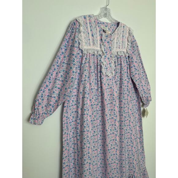 NWT Vintage exclusively for Lord & Taylor Floral Cotton Lace ribbon Nightgown M - Picture 7 of 13